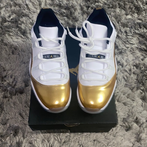 Jordan 11 retro low gold deadstock - Picture 1 of 6